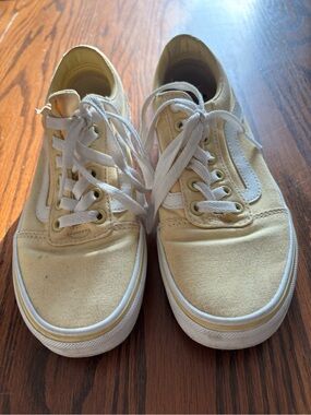 Vans Light Yellow Old Skool Canvas Shoes 
- Classic White Stripe- Size 6 Womens